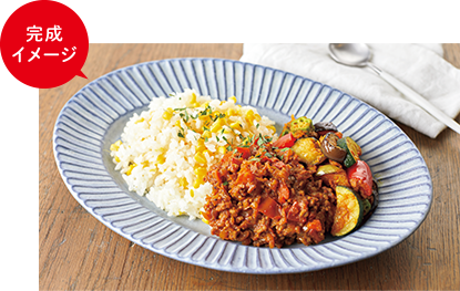 スパイス香り立つ♪絶品スパイスカレーと夏野菜のカレー炒めonとうもろこしご飯