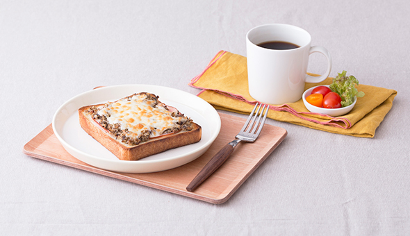 きのこペーストのトースト