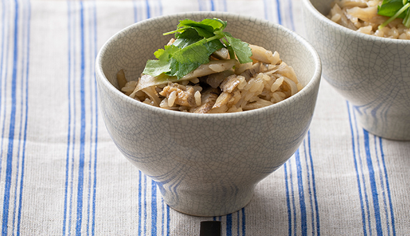鶏ごぼうの炊き込みご飯