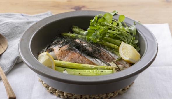 鮭と旬野菜のオーブン焼き