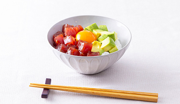 マグロ・アボカド丼