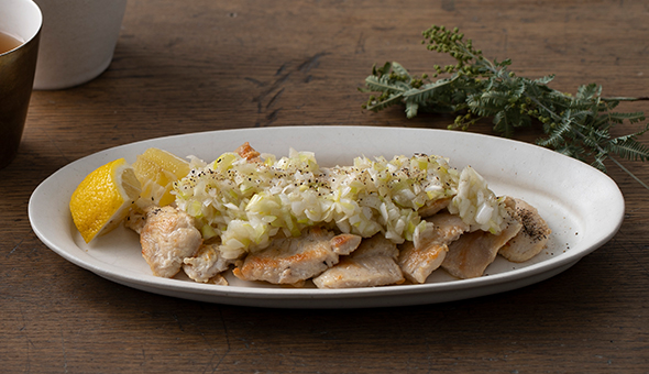 鶏胸肉の塩タン風