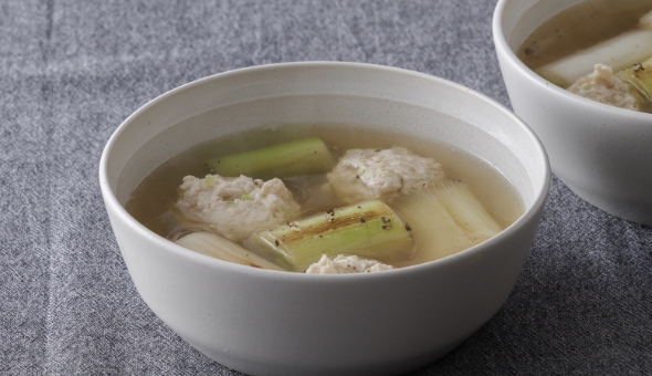 焼きねぎの鶏スープ
